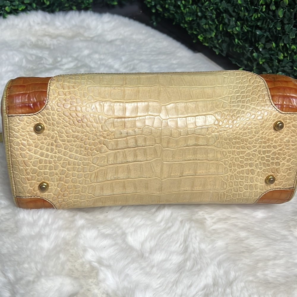 Brahmin small satchel in tan/cream handbag pure - Picture 9 of 14